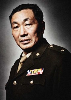 曾子航_光荣大地曾子航是谁演的_曾子航的扮