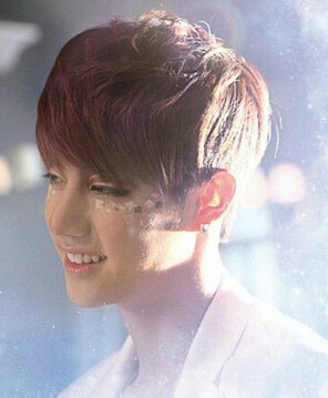 Mark_玩偶骑士Mark是谁演的_Mark的扮演者,剧